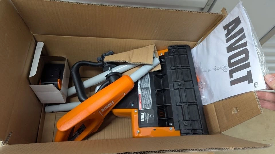 AIVOLT Cordless Electric Snow Shovel - photo 2