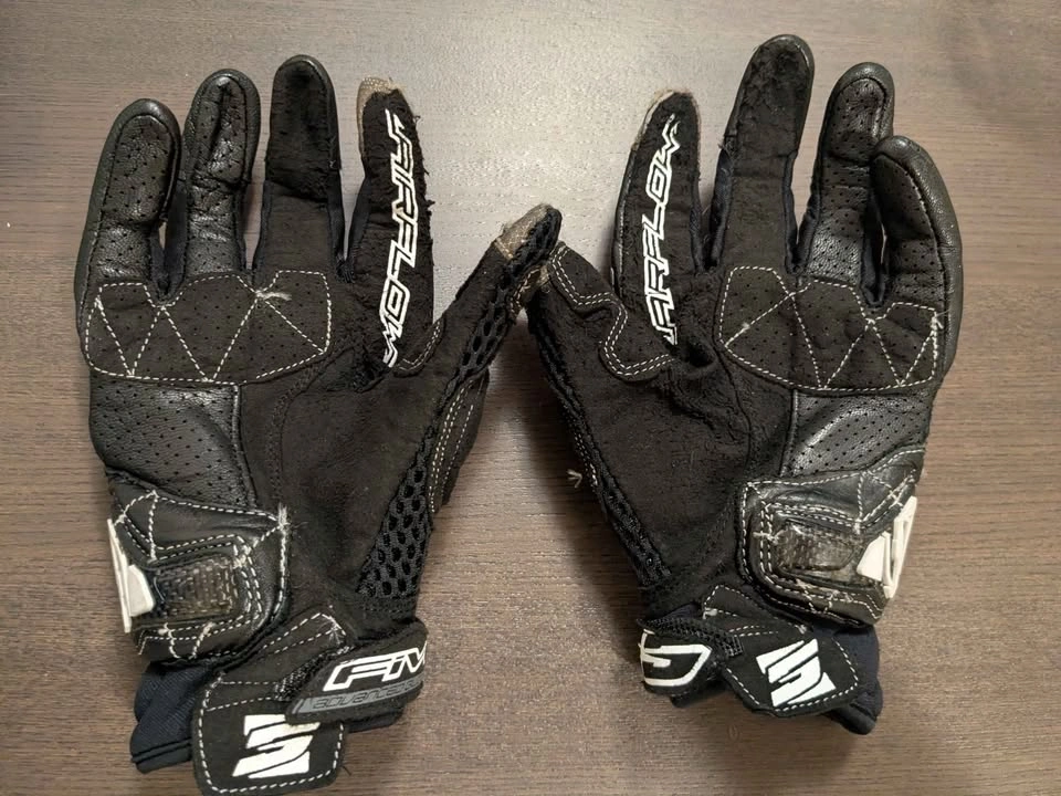 Five Moto Gloves - photo 2