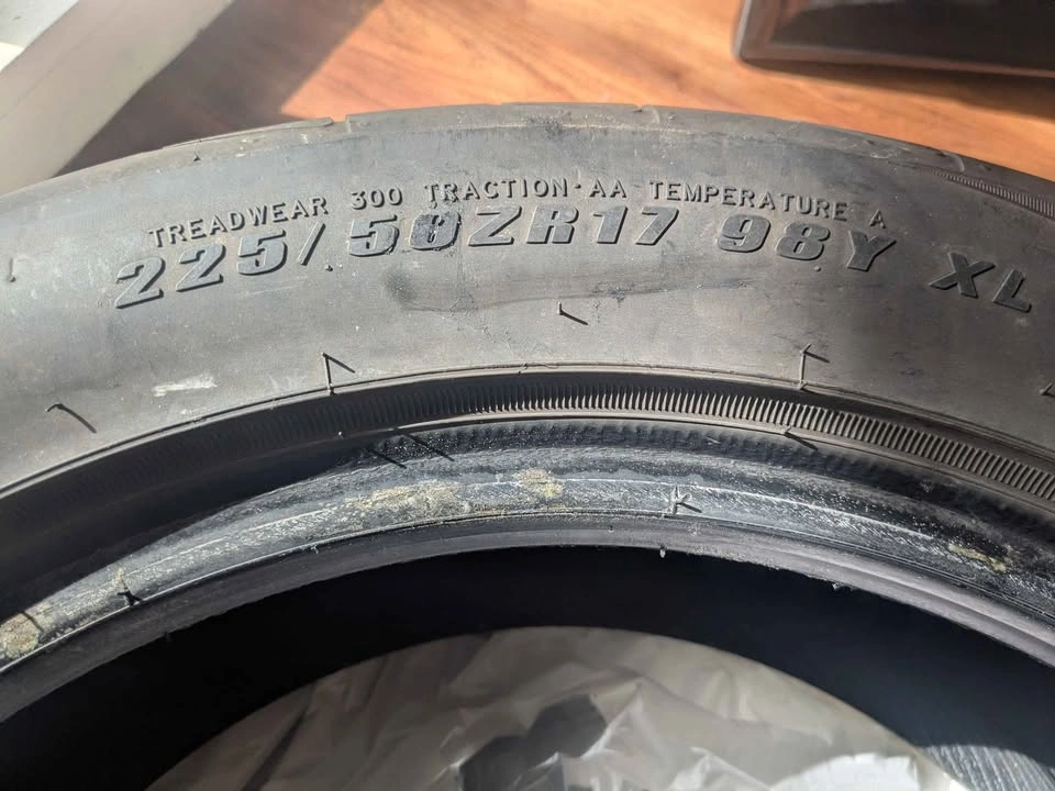 225/50ZR17 Set of 4 Federal Evoluzion ST-1 tires - photo 3