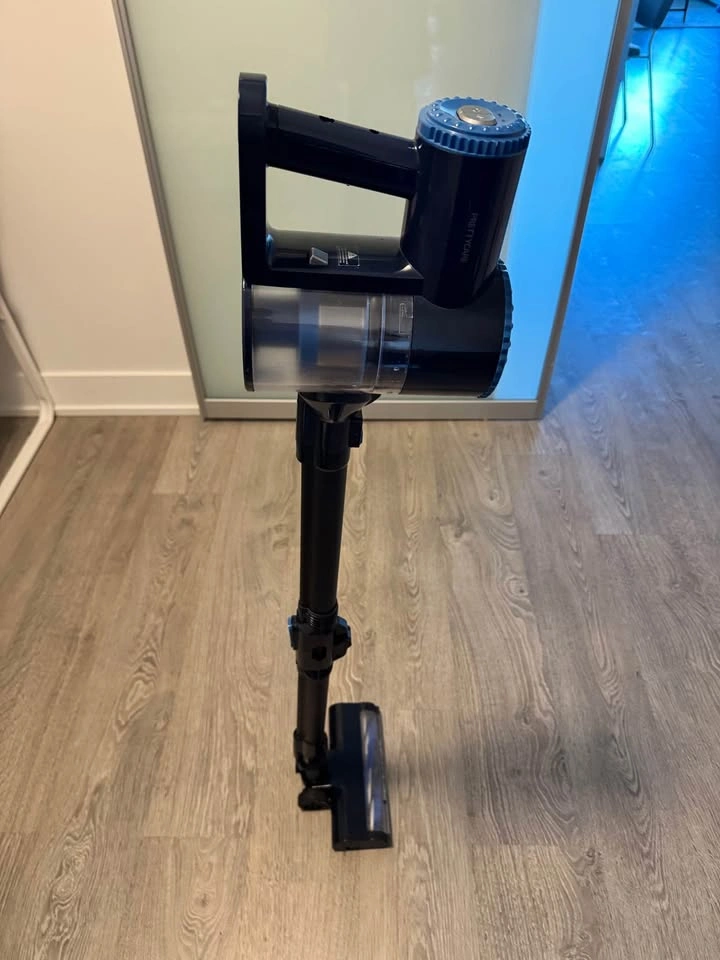 PRETTYCARE W400 Cordless Vacuum Cleaner - photo 2