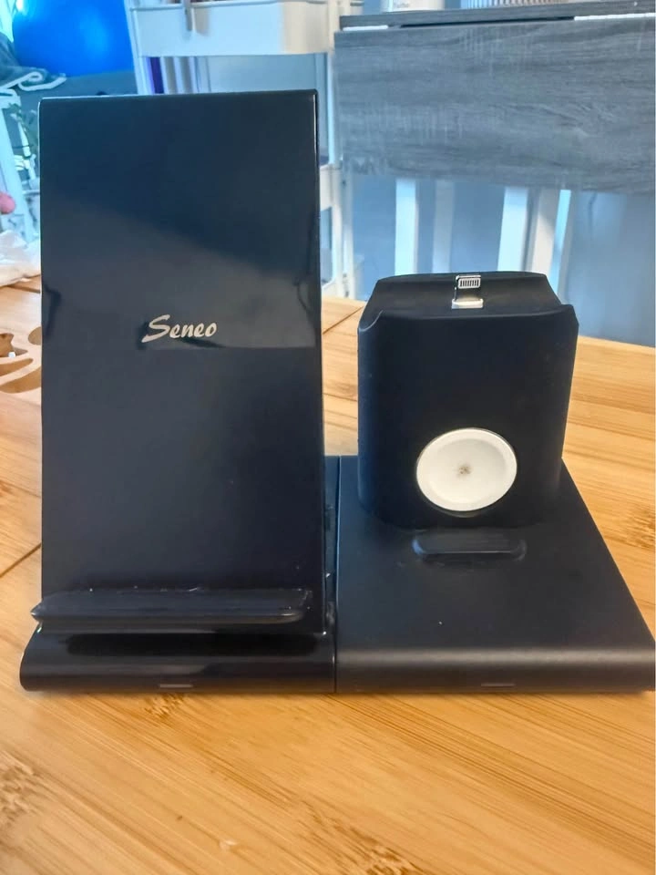 3 in 1 Charging Station (Android/iPhone, Apple Watch, AiriPod) - photo 3