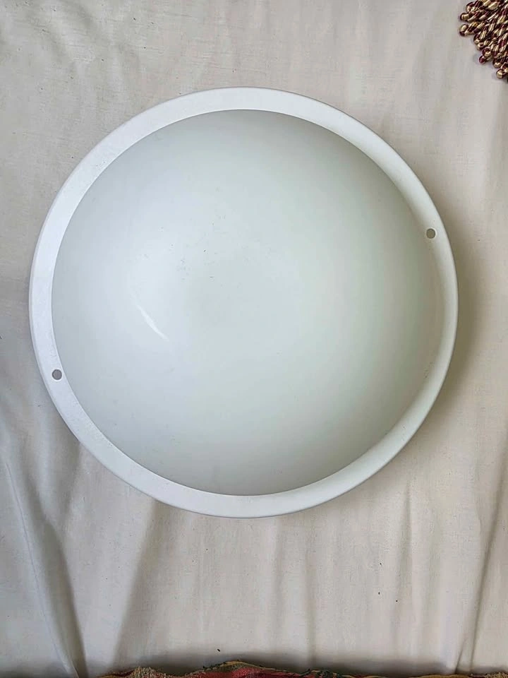 Light fixture - photo 3