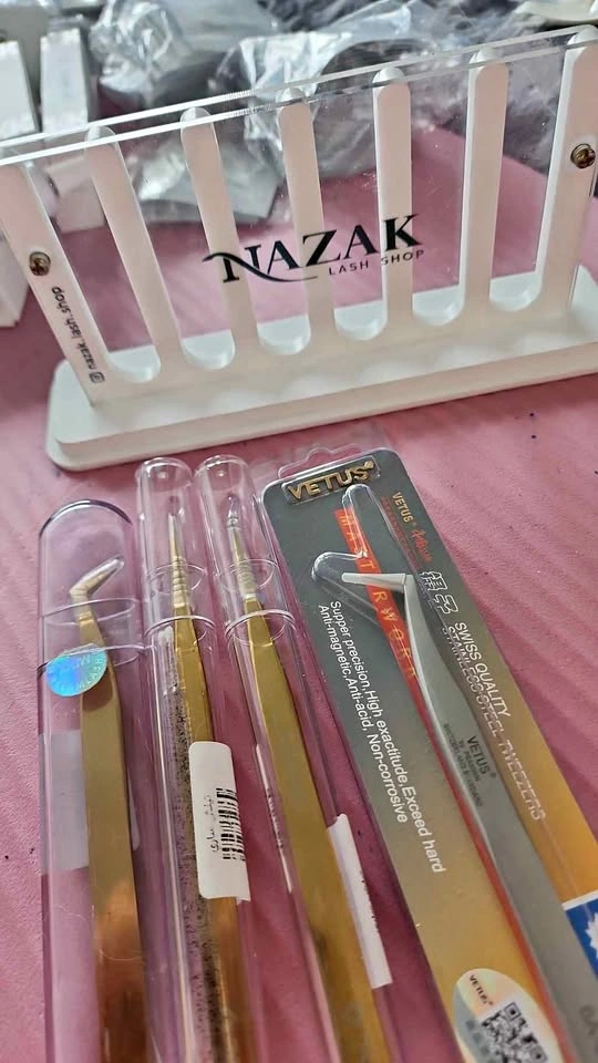 Lash Tweezer Set - 4 Pairs (Legend Gold & Vetus) + Stand