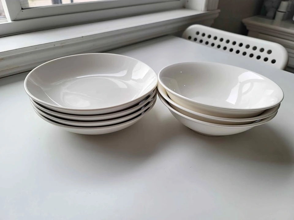 Set of 7 Bowls/Plates/Dishes