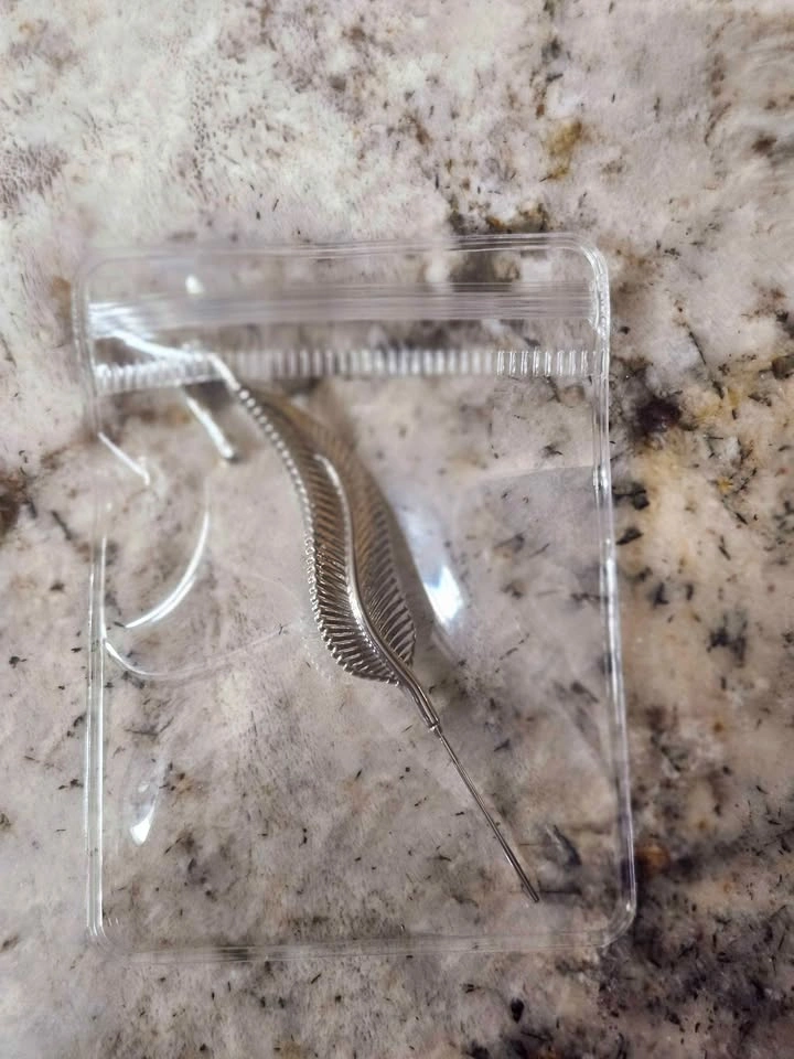 4 Earrings - photo 4