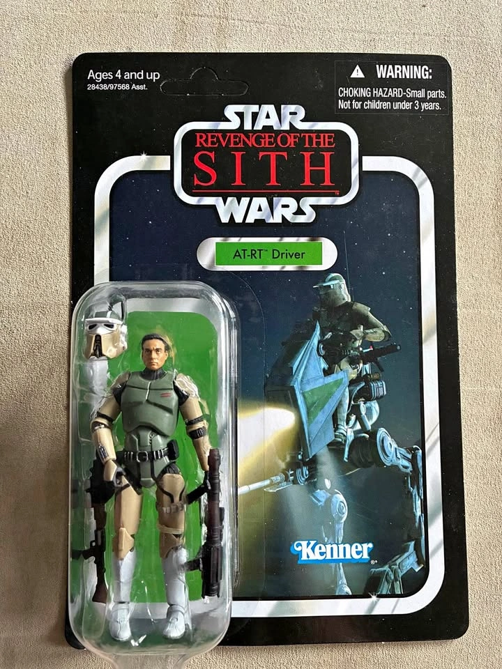 Star Wars Vintage Collection AT-RT Driver #46 Revenge of the Sit