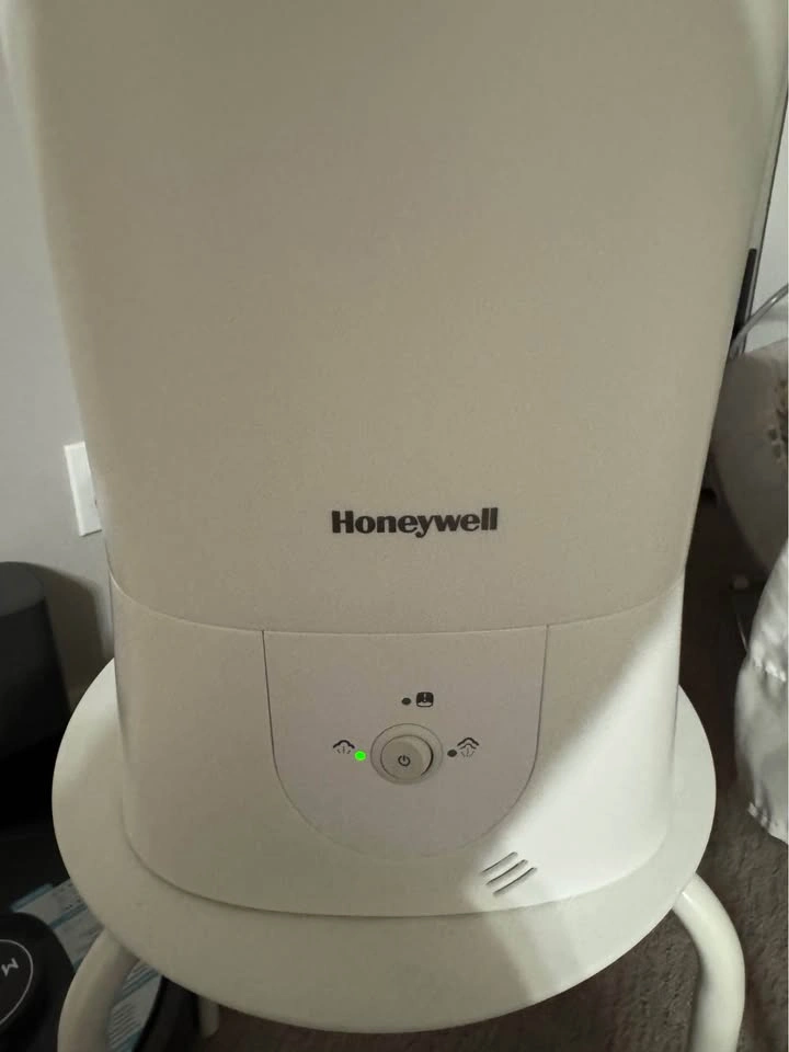 Honeywell HWM440WC Top-Fill Humidifier - photo 4
