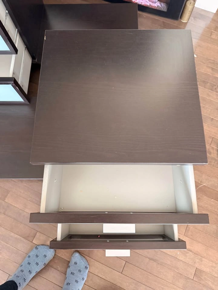 Pair of Dark Wood Nightstands - photo 4