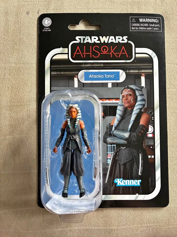 Hasbro Star Wars Vintage Collection Ahsoka Tano (VC297) Figure