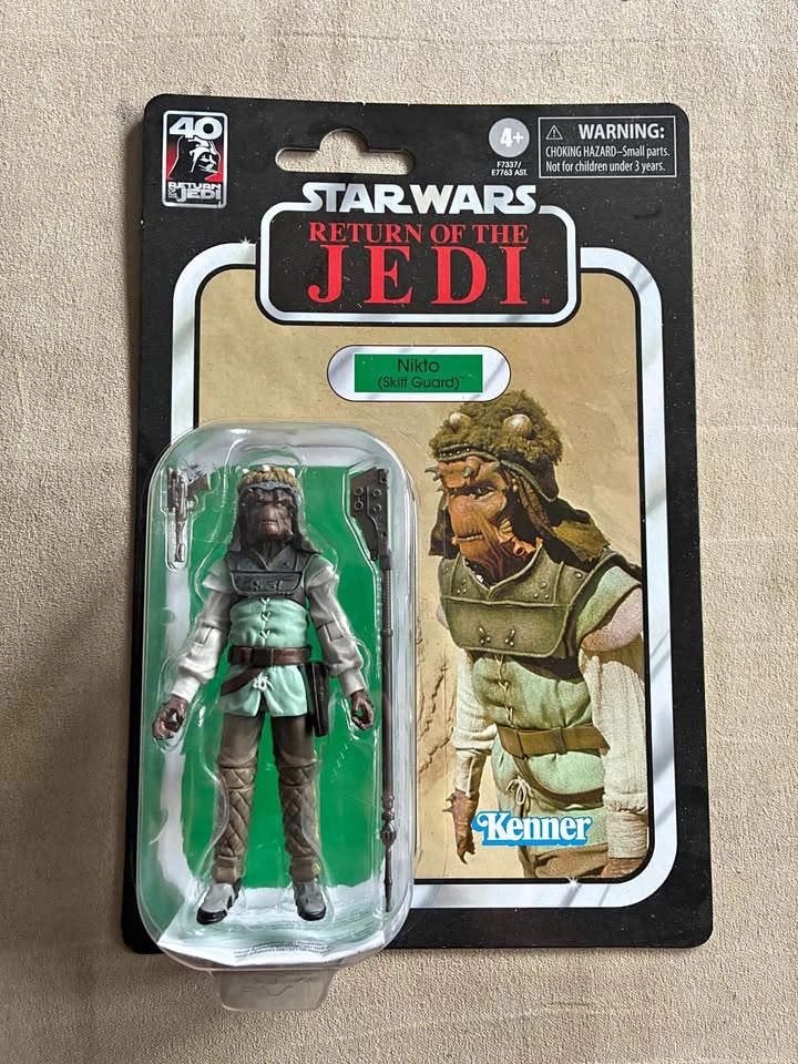 Hasbro Star Wars Vintage Collection Nikto Skiff Guard Figure