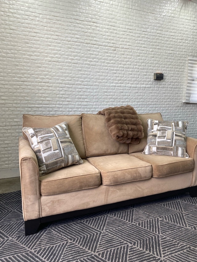 FREE DELIVERY Sofa - photo 3