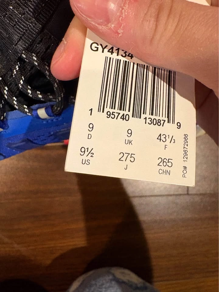 Adidas Running Shoes Size 9.5 - photo 5