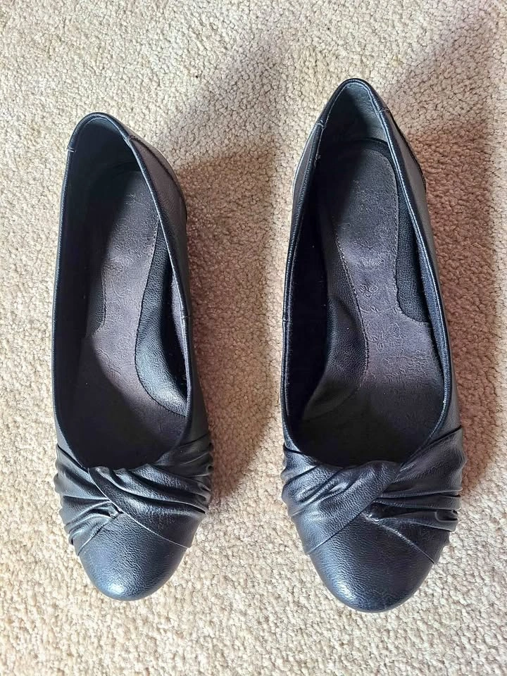 Size 9 Ladies Summer Dress Shoes