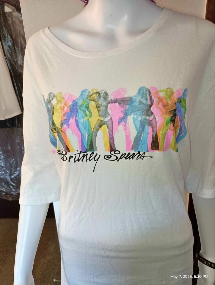 New without tags XXL Britney tshirt