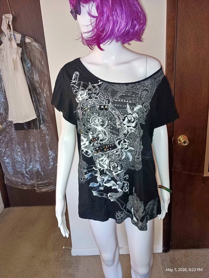 Woman's 2x blouse