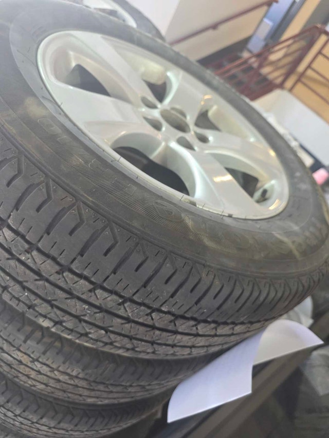 235 60 17 Toyota Sienna Rims and All Season Rubber