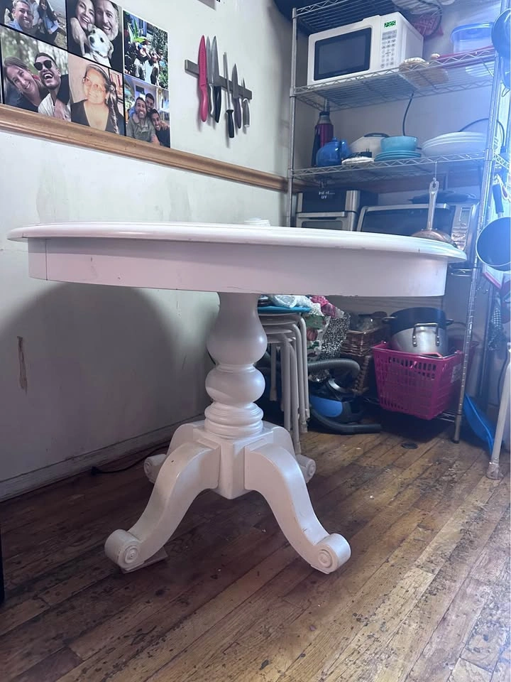 White Round Kitchen Table - photo 3