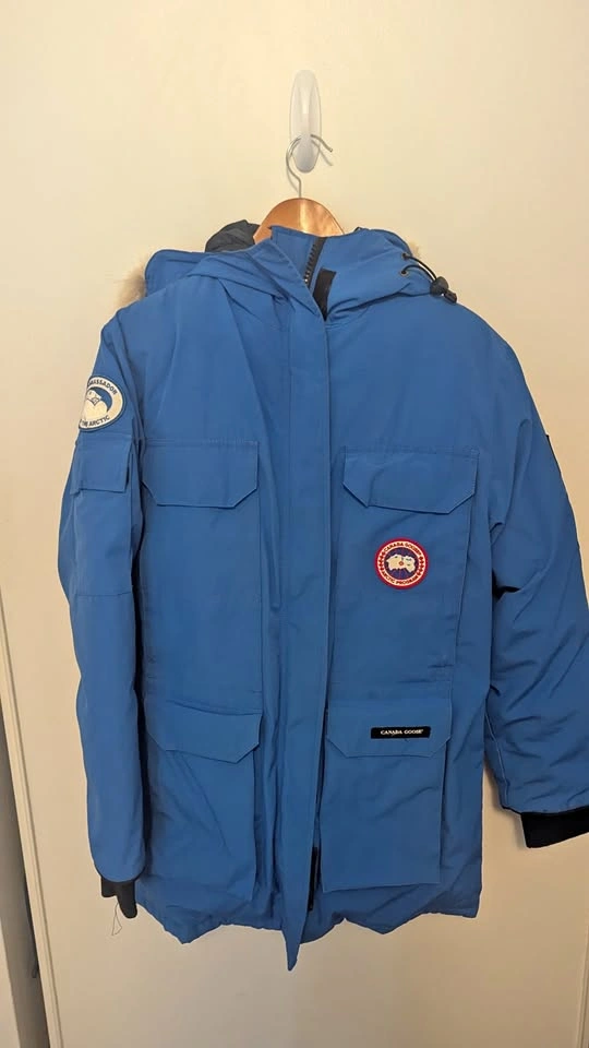 Women's Medium Canada Goose Expedition PBI Parka Blue Down Fill