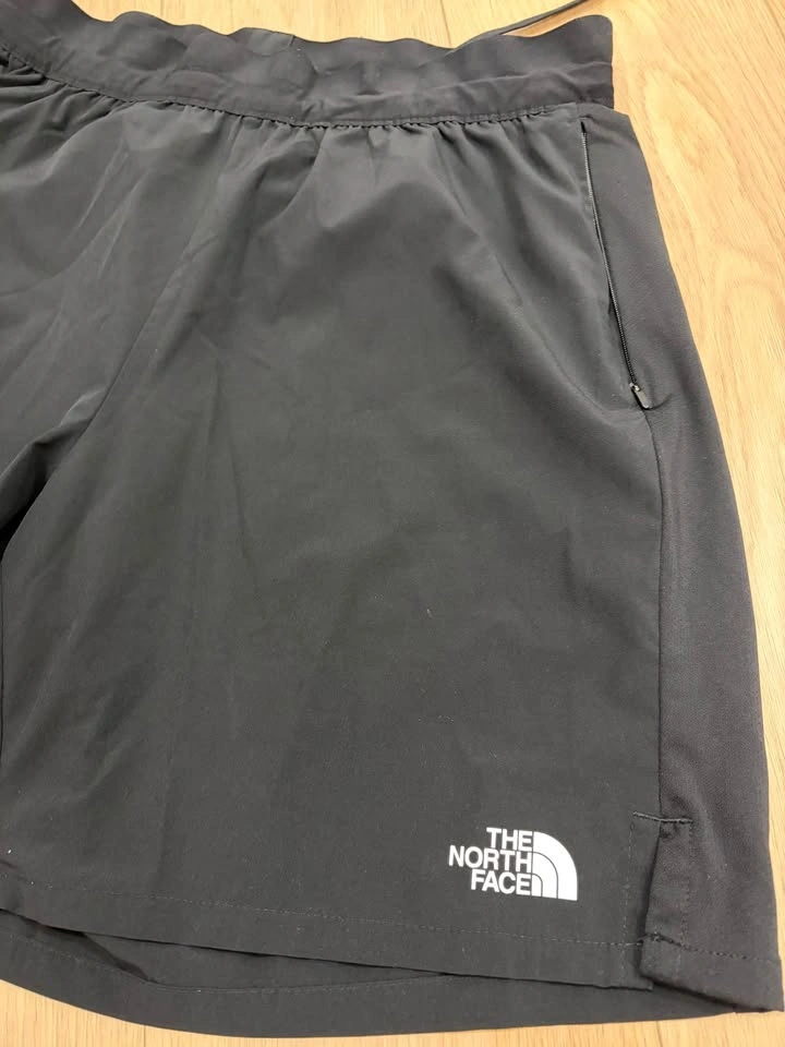 NWOT The North Face Men's Shorts with Zipper Pockets - photo 2
