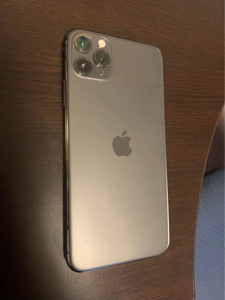 iPhone 11 Pro Max - Good Condition - photo 4