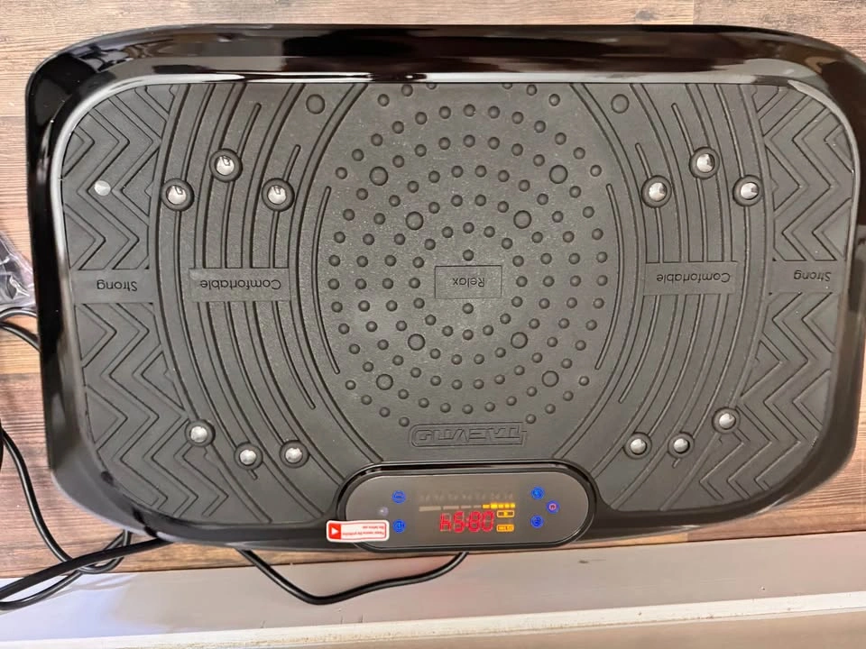 Vibration Plate Exercise Machine - photo 5