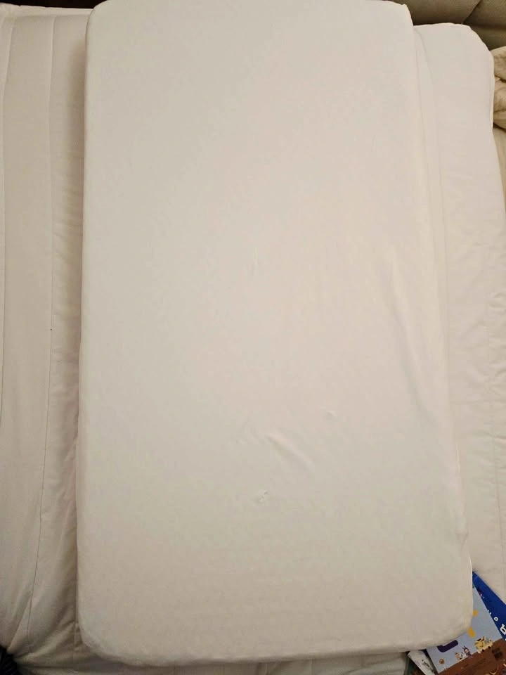 Dream On Me Crib & Toddler Bed Mattress - Like NEW