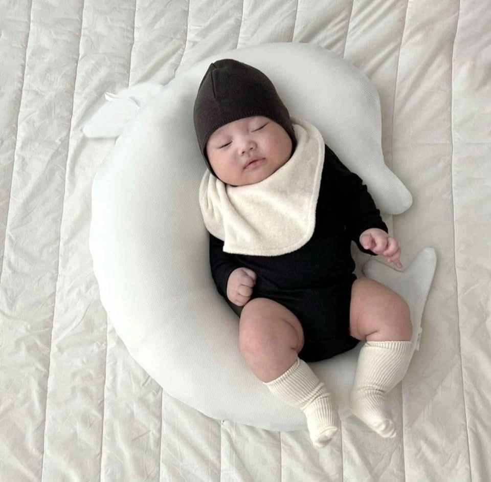Baby Pillow for Side-Sleeping - photo 3