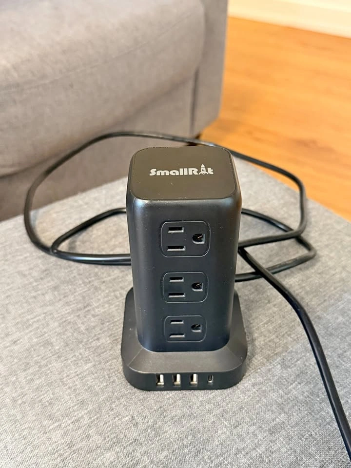 Vertical Power Strip Tower - 9 Outlets & 4 USB Ports