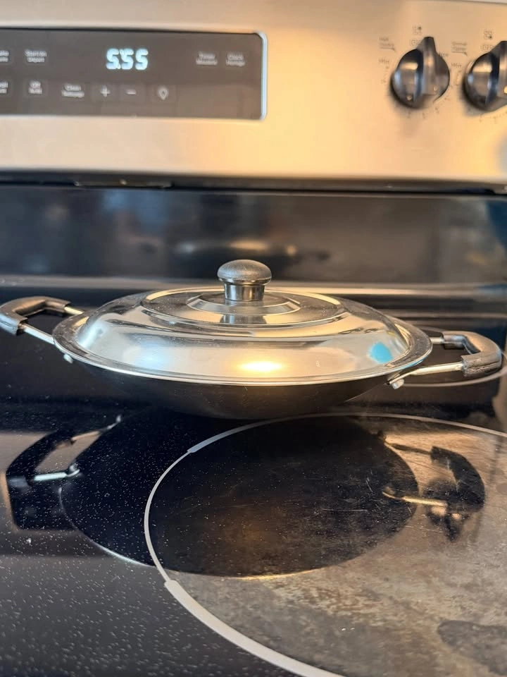 Non-Stick Tadka Pan / Small Kadai w/ Stainless Steel Lid - photo 2