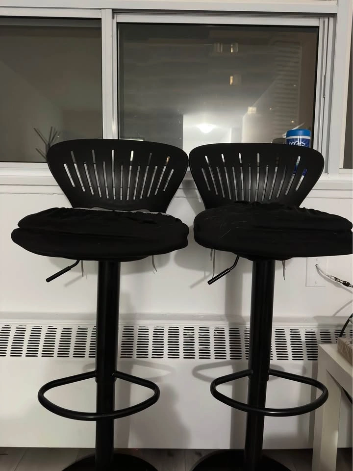 Moving Out Sale — Set of 2 Black Adjustable Bar Stools - photo 3