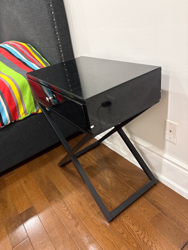 Black Nightstand - photo 2