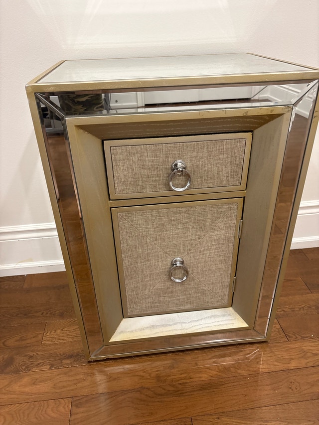Mirrored Nightstand - photo 4