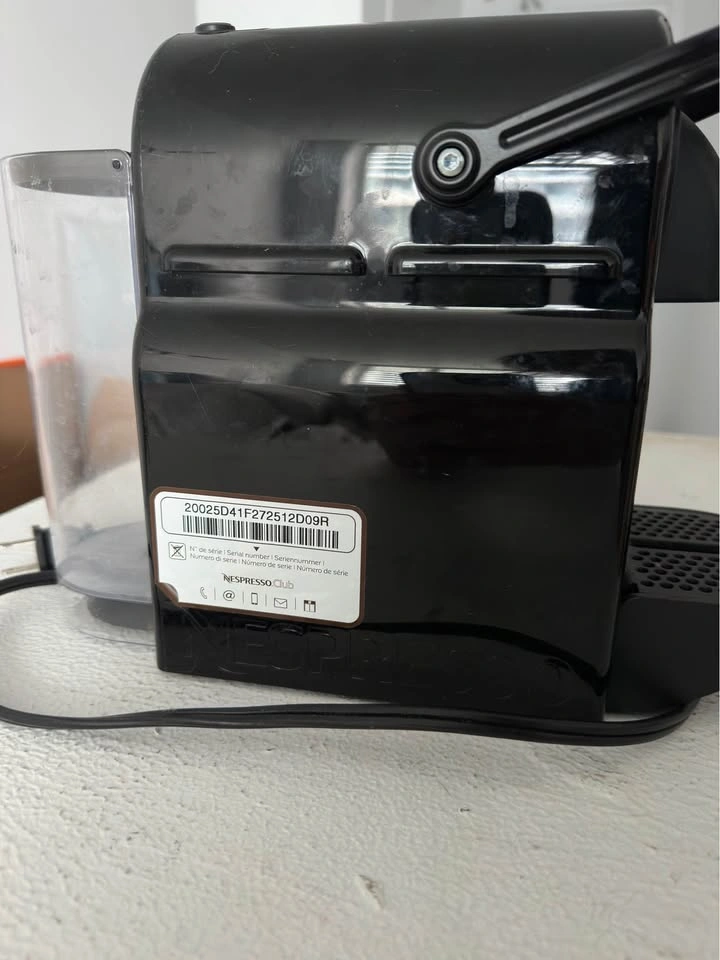Move Out Sale — Nespresso Inissia De’Longhi Coffee Machine - photo 5
