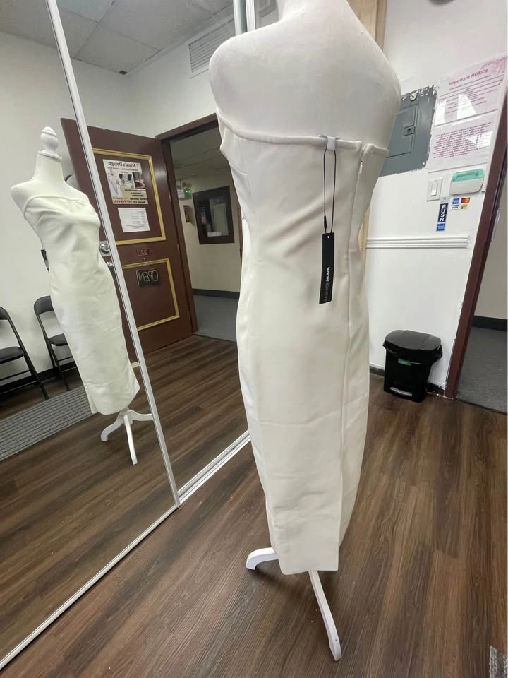 Fashion Nova White Off Shoulder Dress - Large - photo 3