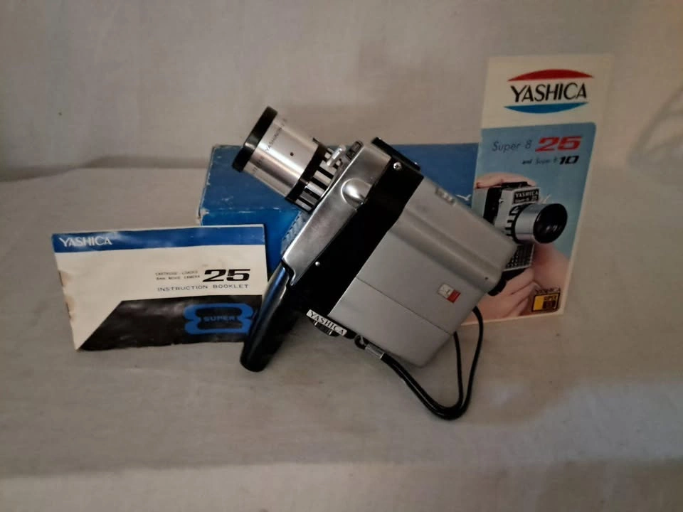 Yashica Super8 Movie Camera - photo 2