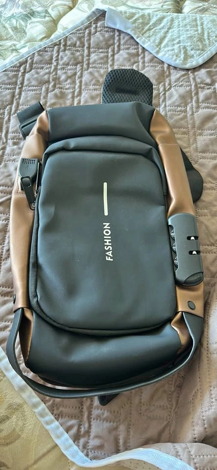 Side carry bag