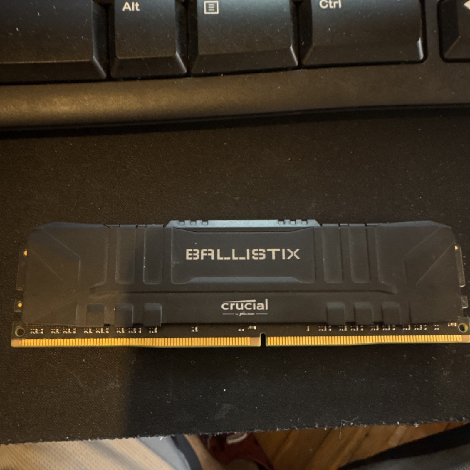 Crucial Ballistix 8GB DDR4-3200 PC4-25600 RAM - photo 2