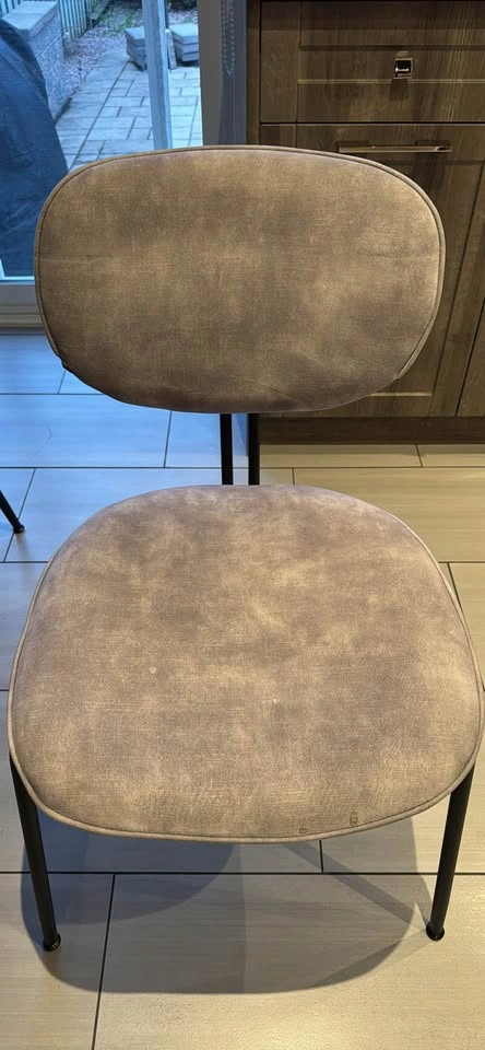 Dining Set - Table and 4 Chairs - photo 3