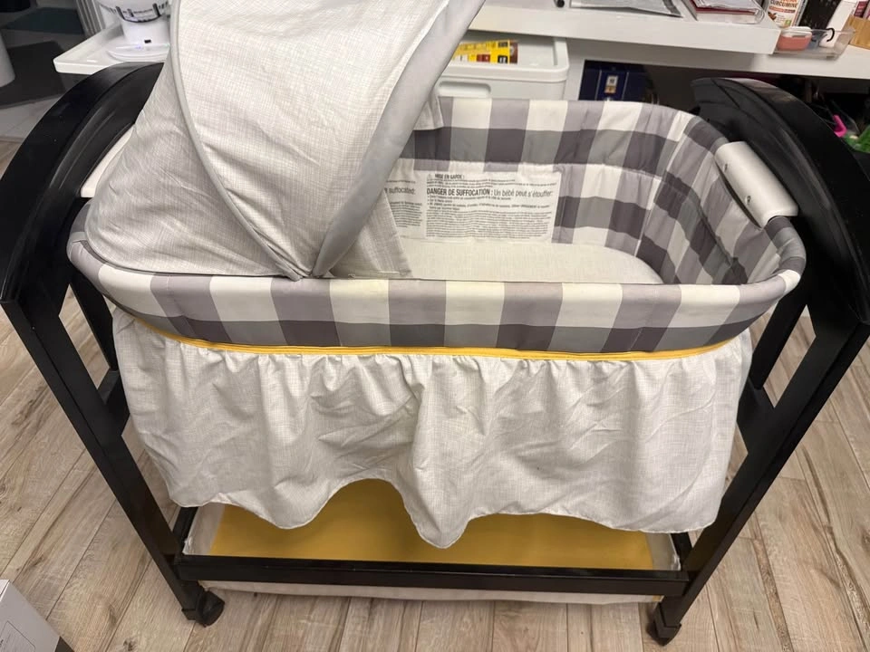 Baby / Newborn Bassinet Mobile Crib - photo 2