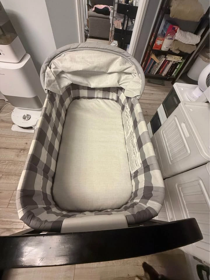 Baby / Newborn Bassinet Mobile Crib - photo 3