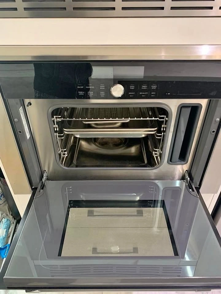 NEW Thermador MES301HP 24-inch Stainless Steel Convection Steam