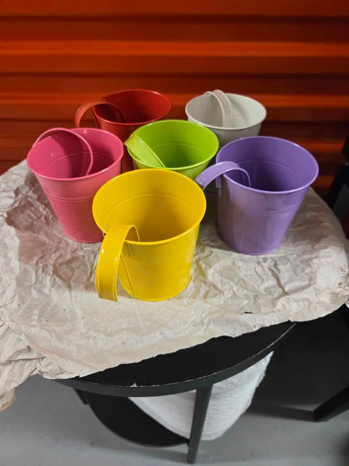 6 Colorful Metal Hanging Planters - photo 4