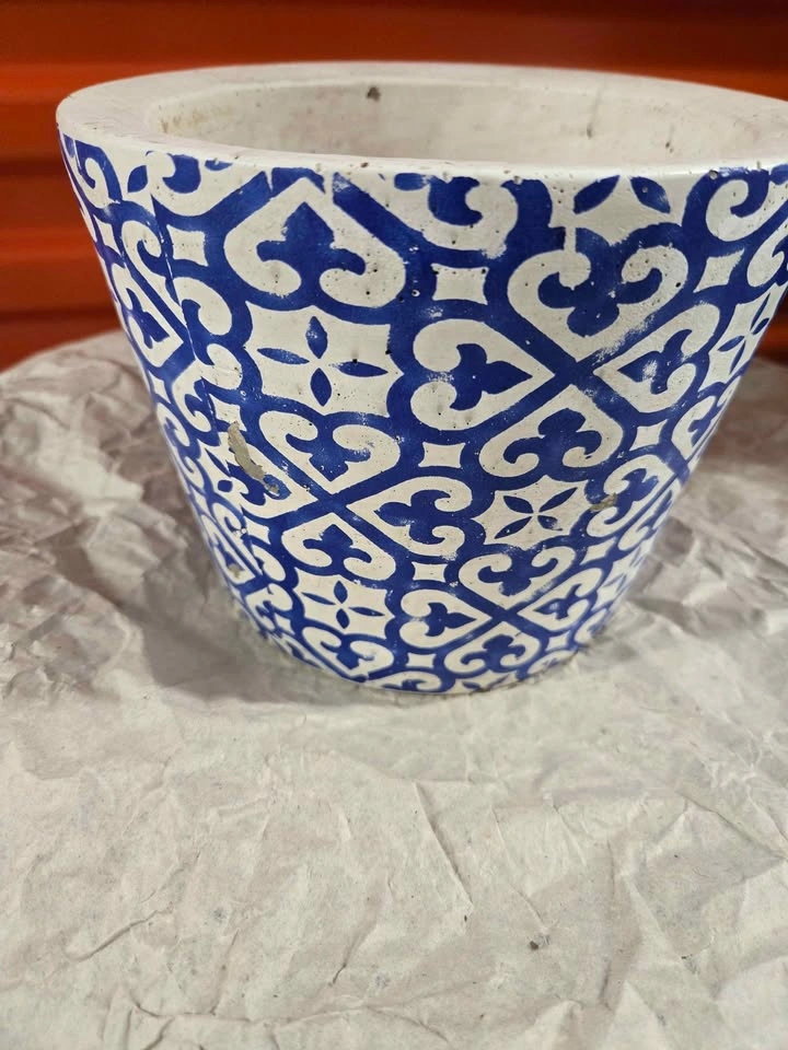 Blue & White Patterned Pot - photo 2