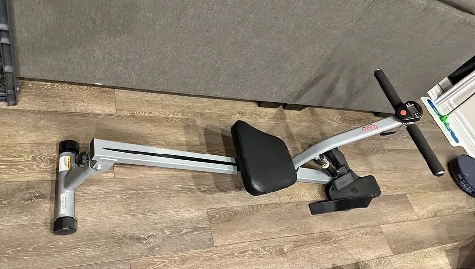 Sunny Health & Fitness Rowing Machine
