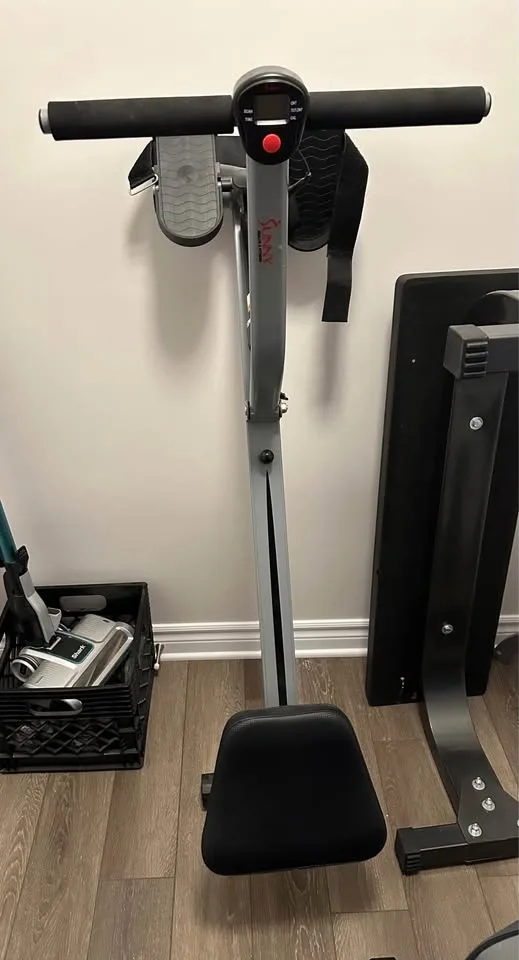 Sunny Health & Fitness Rowing Machine - photo 3