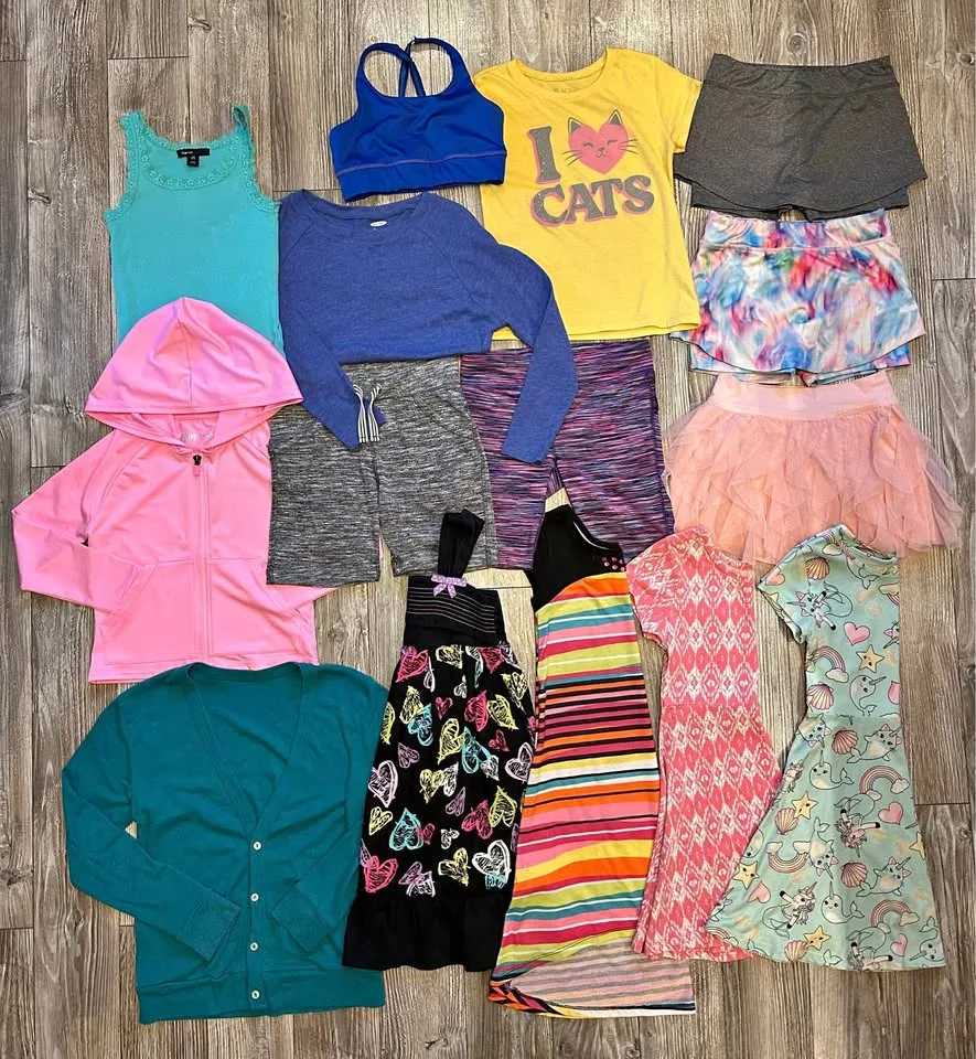 GIRLS SIZE 5/6 CLOTHING LOT - 15 pcs thumbnail