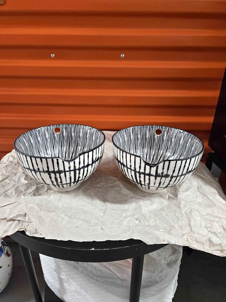 Cool black and white striped bowls (set of 2)