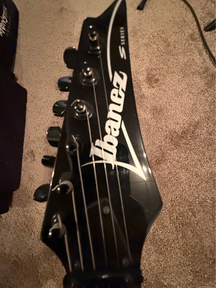 Ibanez S Series Guitar & Marshall Amp w/ Pedal - photo 3