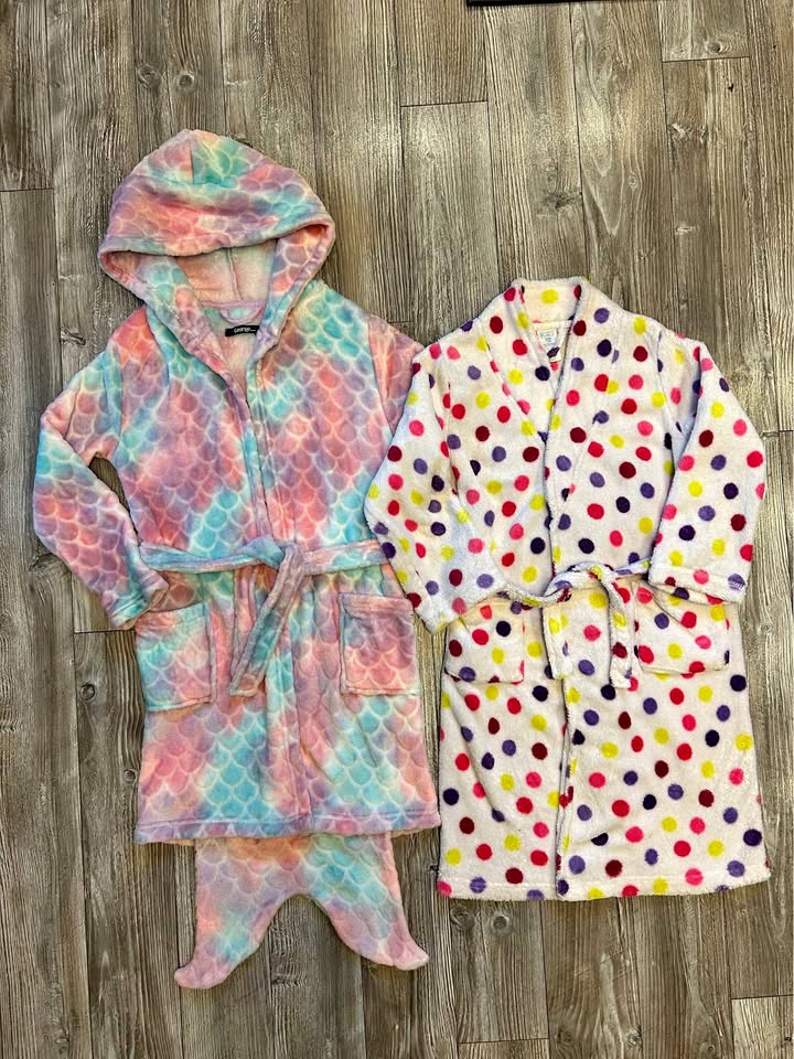 GIRLS SIZE 7/8 COZY POLKA DOT BATH ROBE