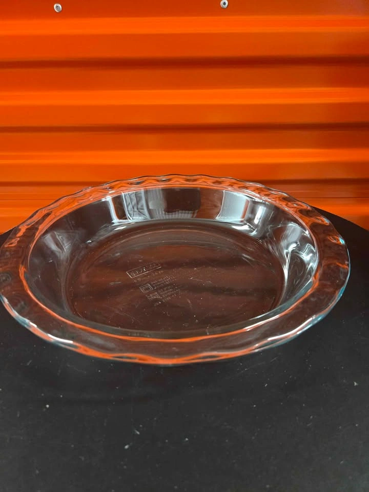 Pyrex 10.5 inch Glass Pie Plate - photo 2